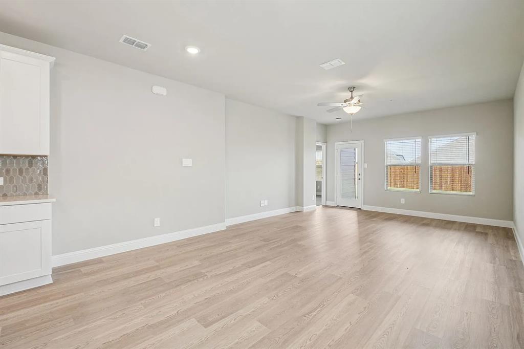 SIMPSON CROSSING PHASE 4 - Residential Lease