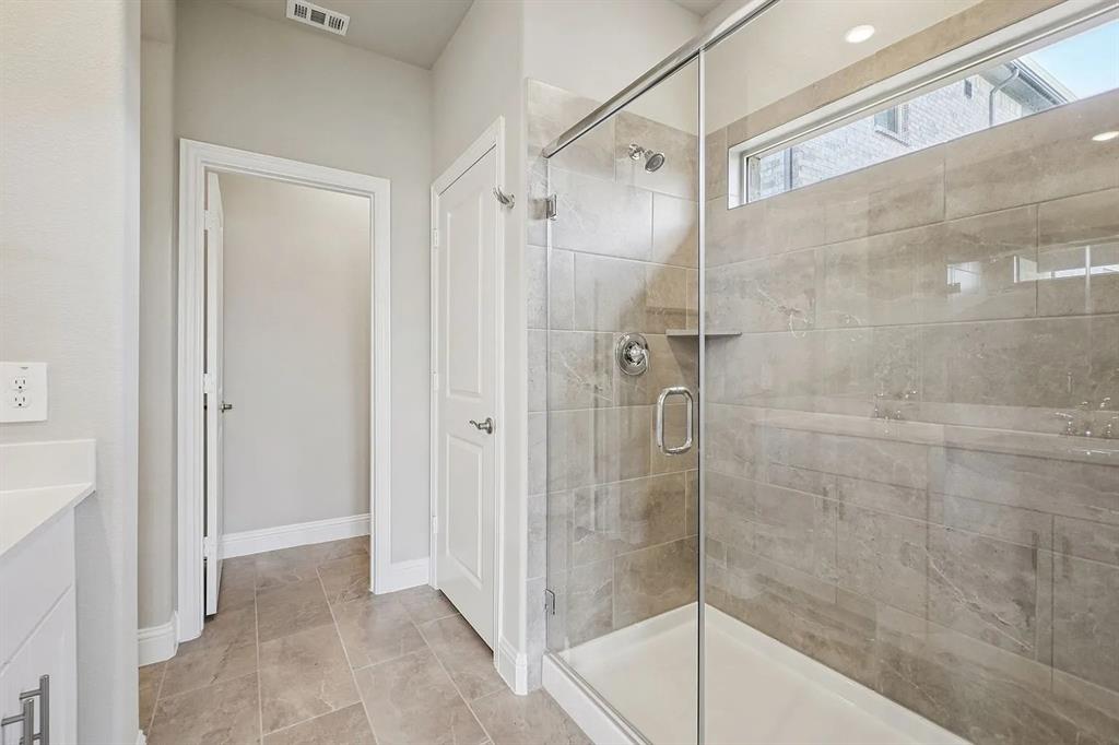 SIMPSON CROSSING PHASE 4 - Residential Lease