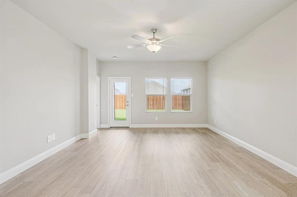 SIMPSON CROSSING PHASE 4 - Residential Lease