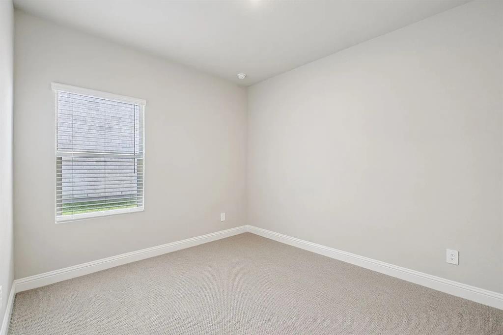 SIMPSON CROSSING PHASE 4 - Residential Lease