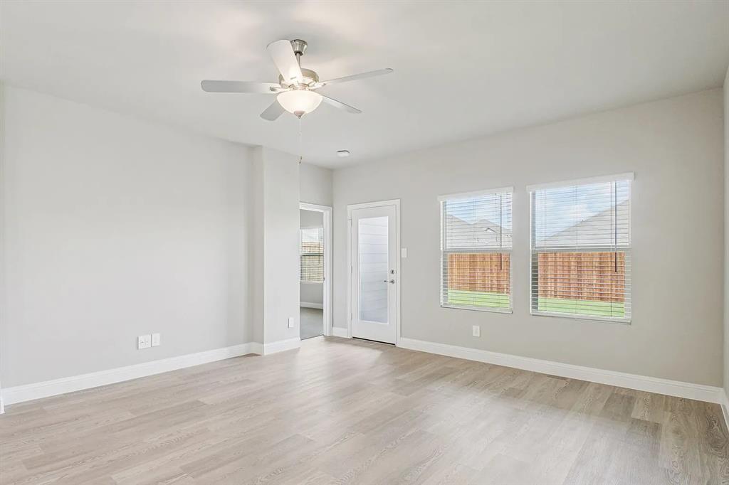 SIMPSON CROSSING PHASE 4 - Residential Lease