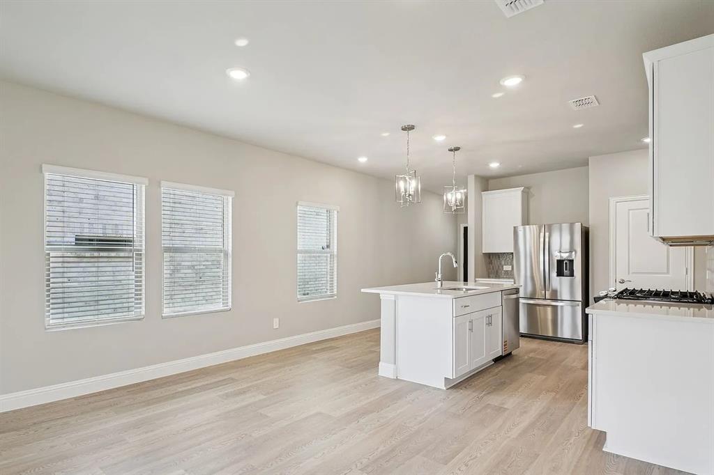 SIMPSON CROSSING PHASE 4 - Residential Lease