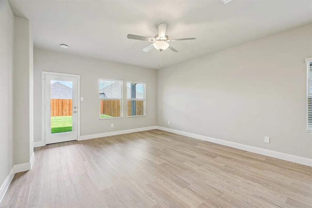 SIMPSON CROSSING PHASE 4 - Residential Lease