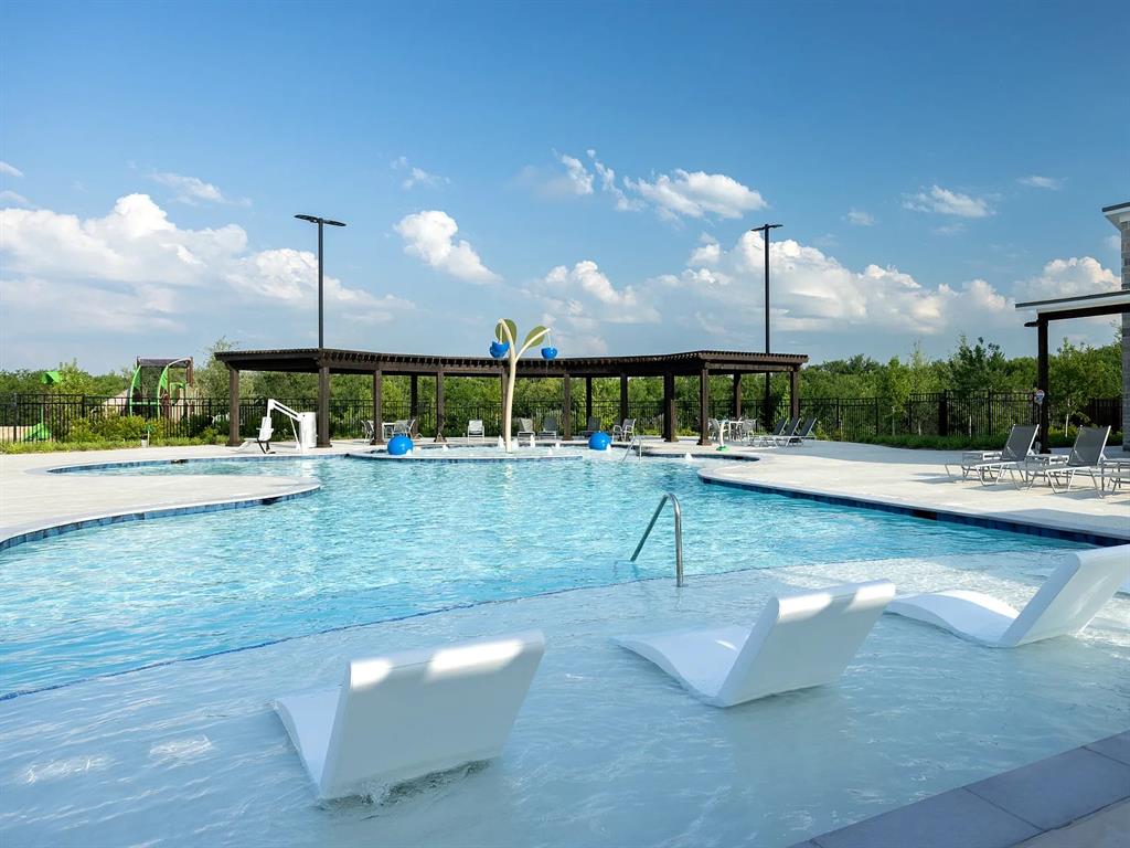 SIMPSON CROSSING PHASE 4 - Residential Lease