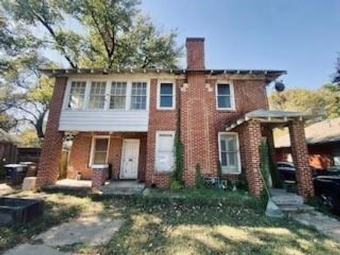 1718 S Adams Street Fort Worth TX 76110