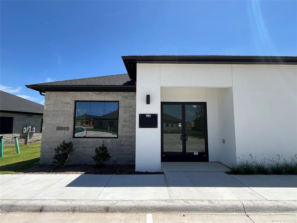 (N13386) COLLIN RIDGE OFFICE PARK - Commercial Lease