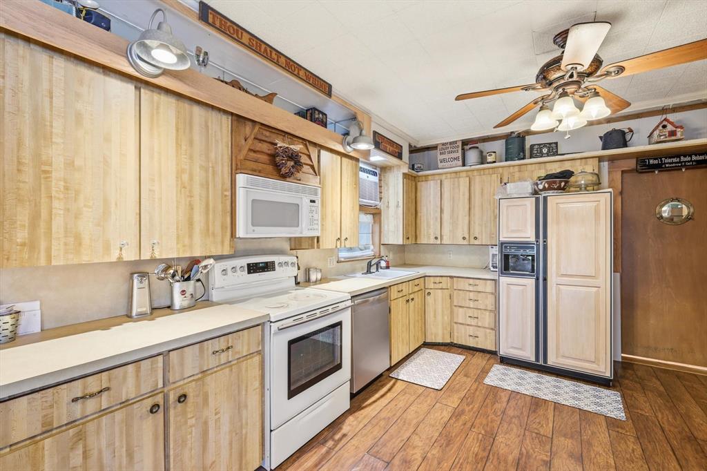 Pk Lake - Residential