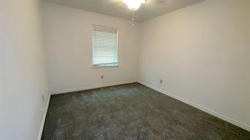 1115 Casa Drive