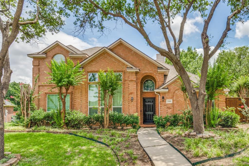3900 Montrose Drive