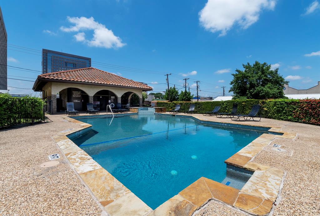 University Crossroads 01 & 02 - Residential