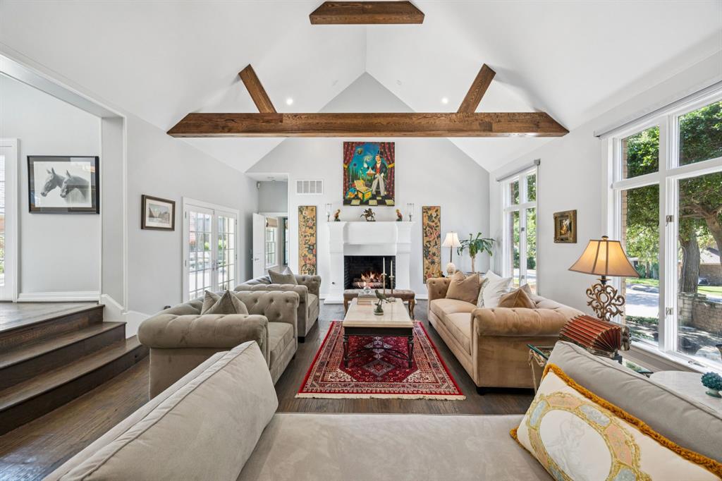 9217 Moss Trail