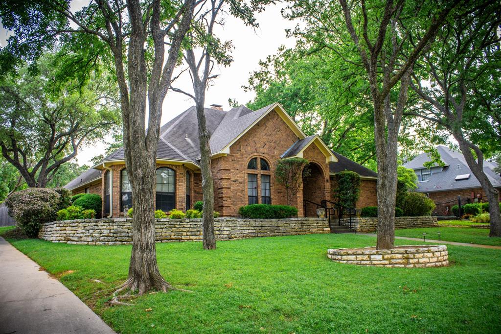 34 Rolling Hills Circle