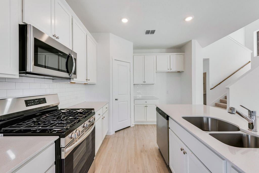 10105 Regal Bend Lane