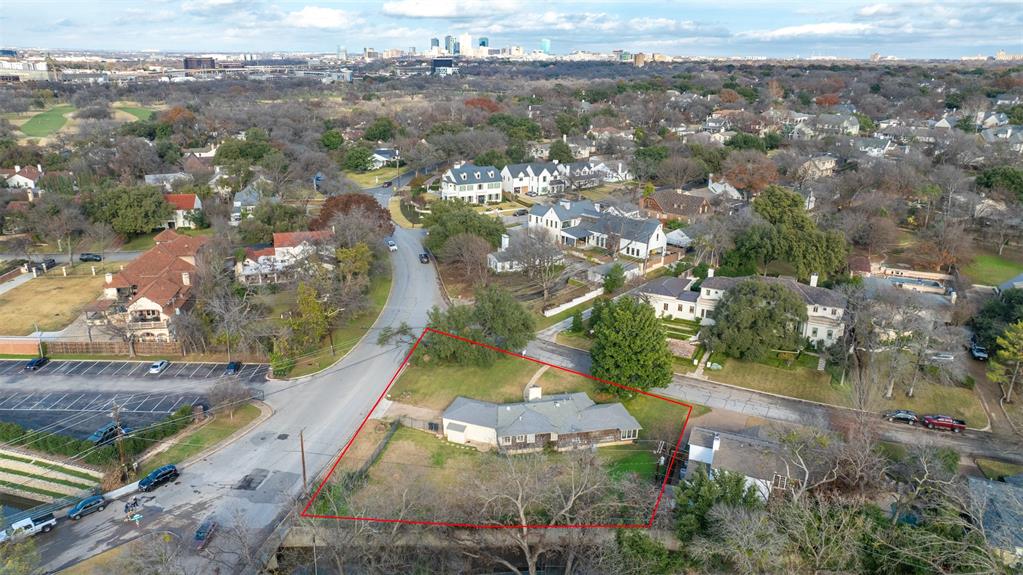 2600 Colonial Parkway