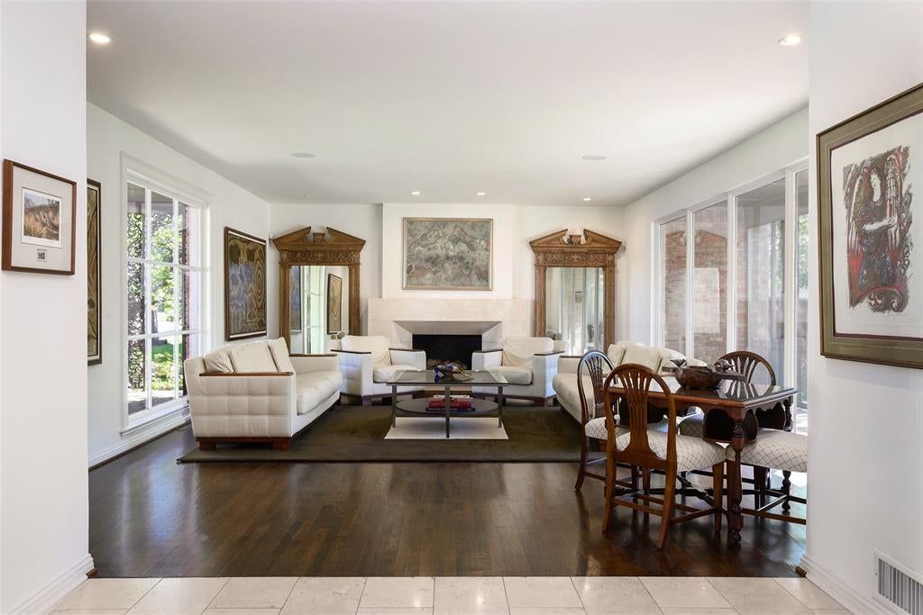 4651 Beverly Drive
