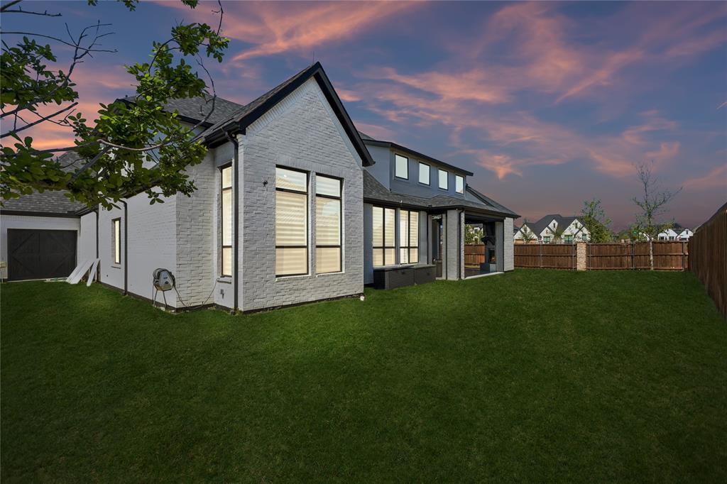 Star Trail Ph Nine - Residential