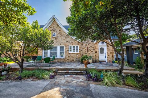 1936 Forest Park Boulevard Fort Worth TX 76110