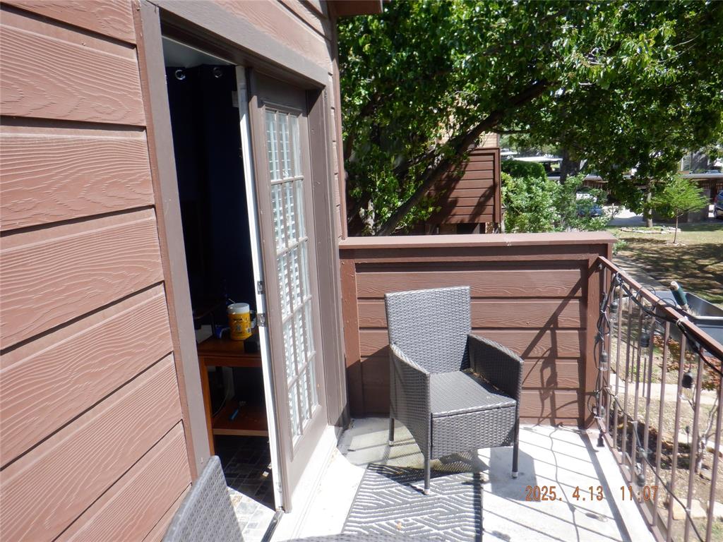 Oak Creek Condo - Residential