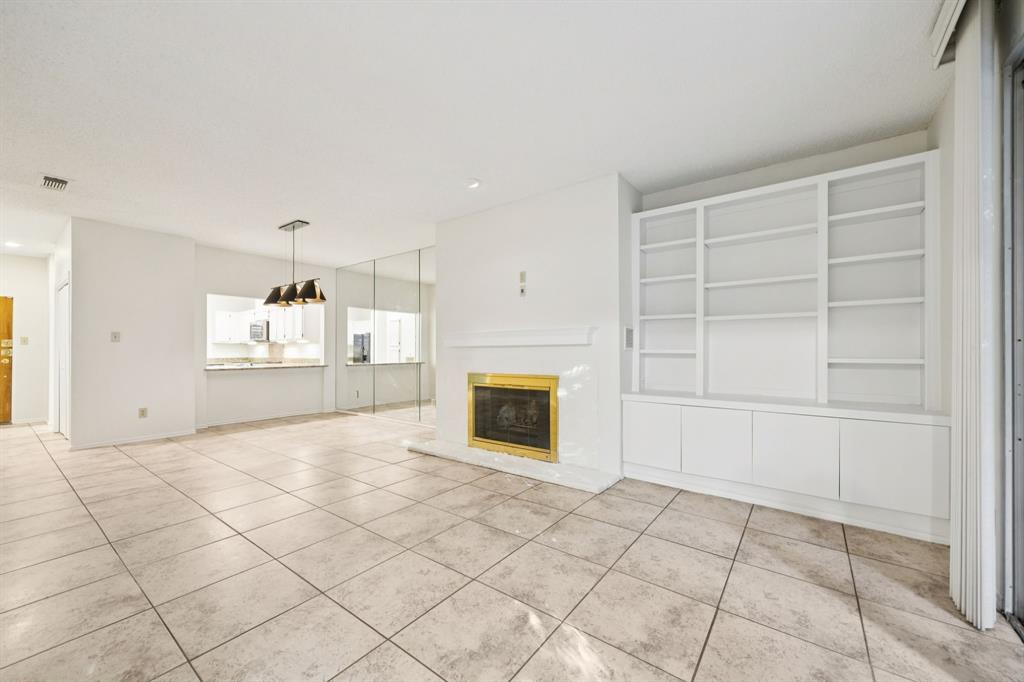 Keller Spgs Condos - Residential