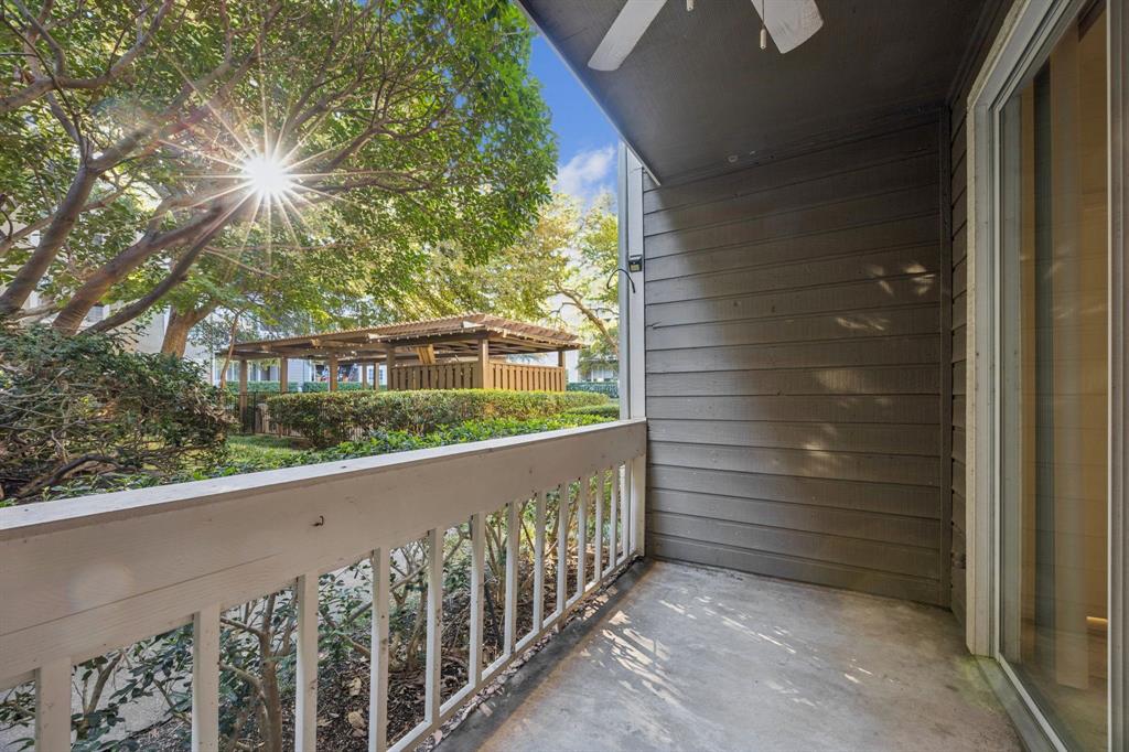 Keller Spgs Condos - Residential