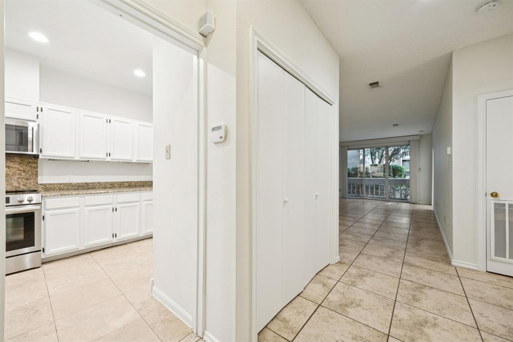 Keller Spgs Condos - Residential