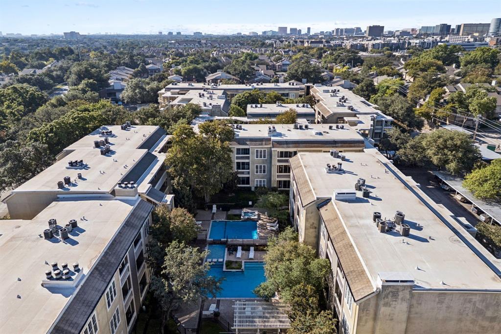 Keller Spgs Condos - Residential