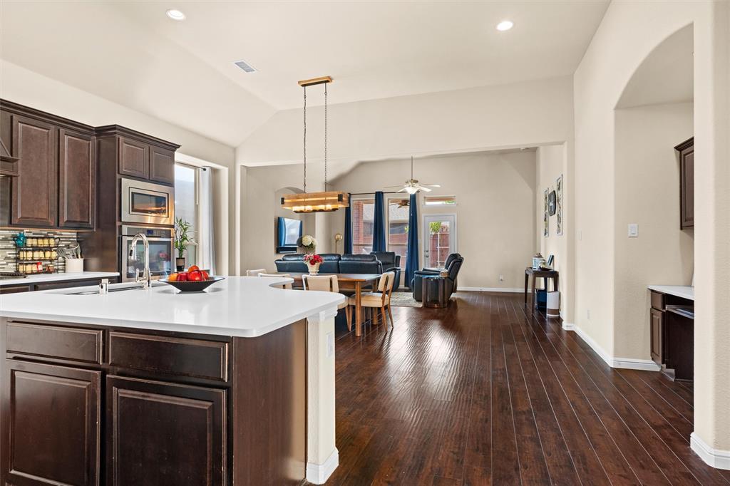 920 Goldenmist Drive