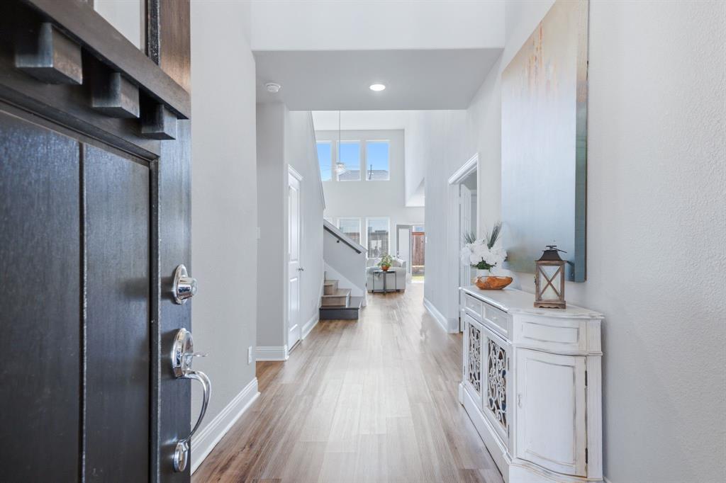 3324 Peacock Lane