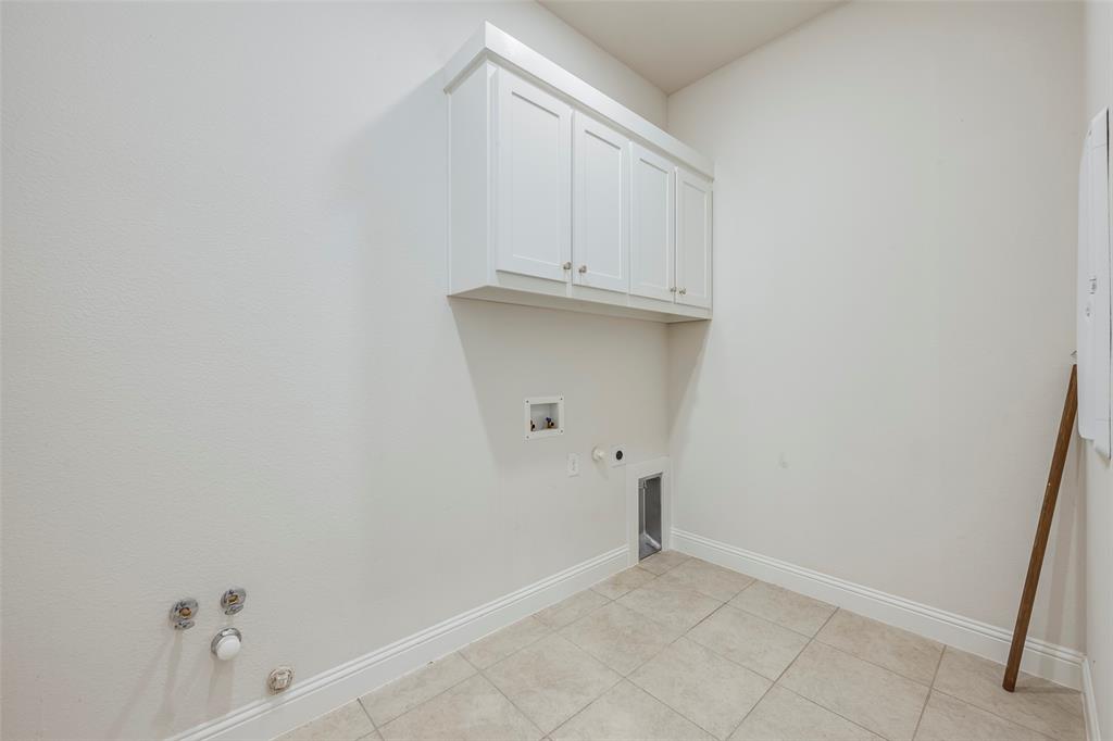 Seventeen Lakes Add - Residential Lease