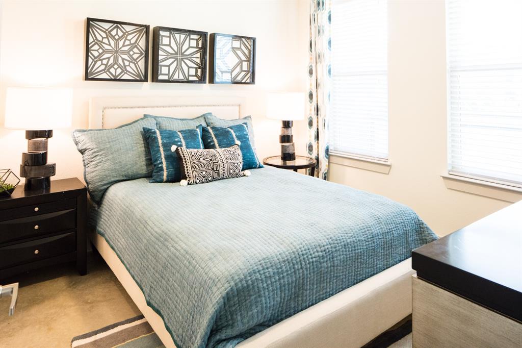 MISTLETOE HEIGHTS ADDN-FTW - Residential Lease