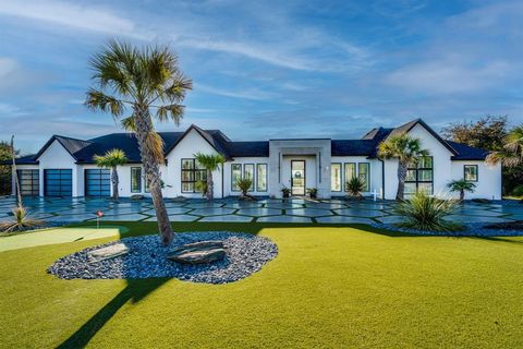 Tiny photo for 10039 Crestridge Drive, Whitney, TX 76692 (MLS # 21141386)