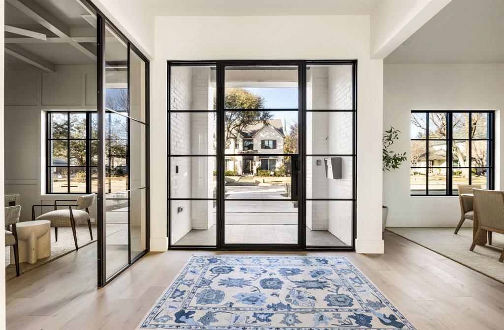 5706 Stanford Avenue