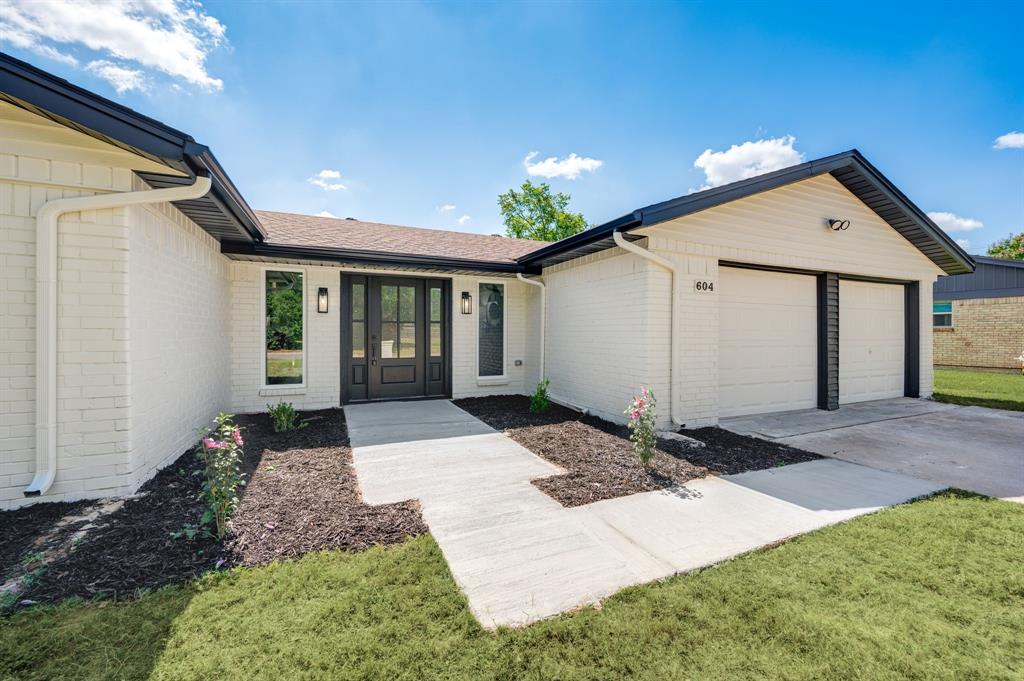 604 Simpson Terrace
