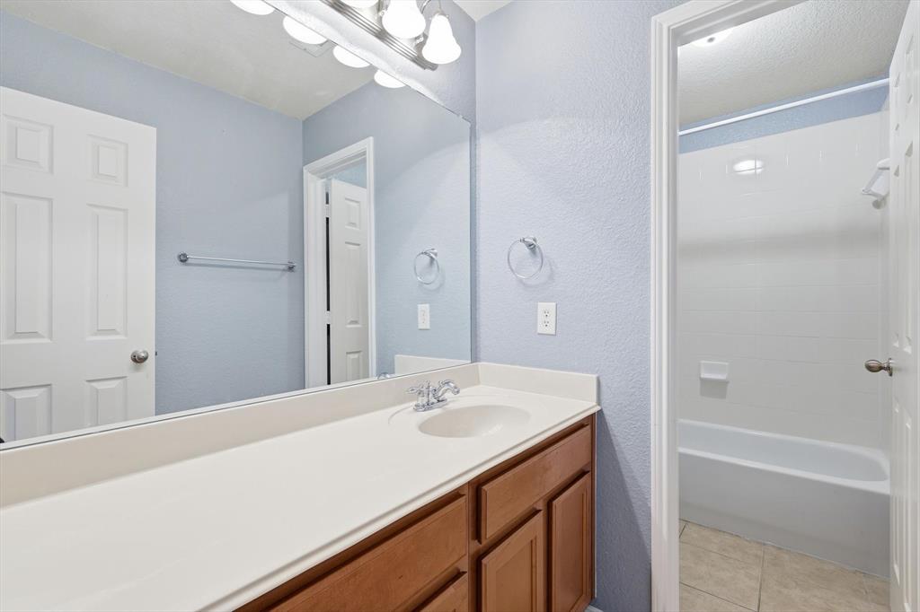 Wilshire Valley - Residential