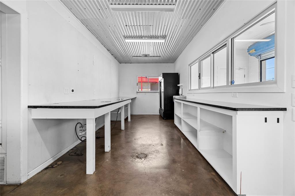 207 N Henderso Boulevard