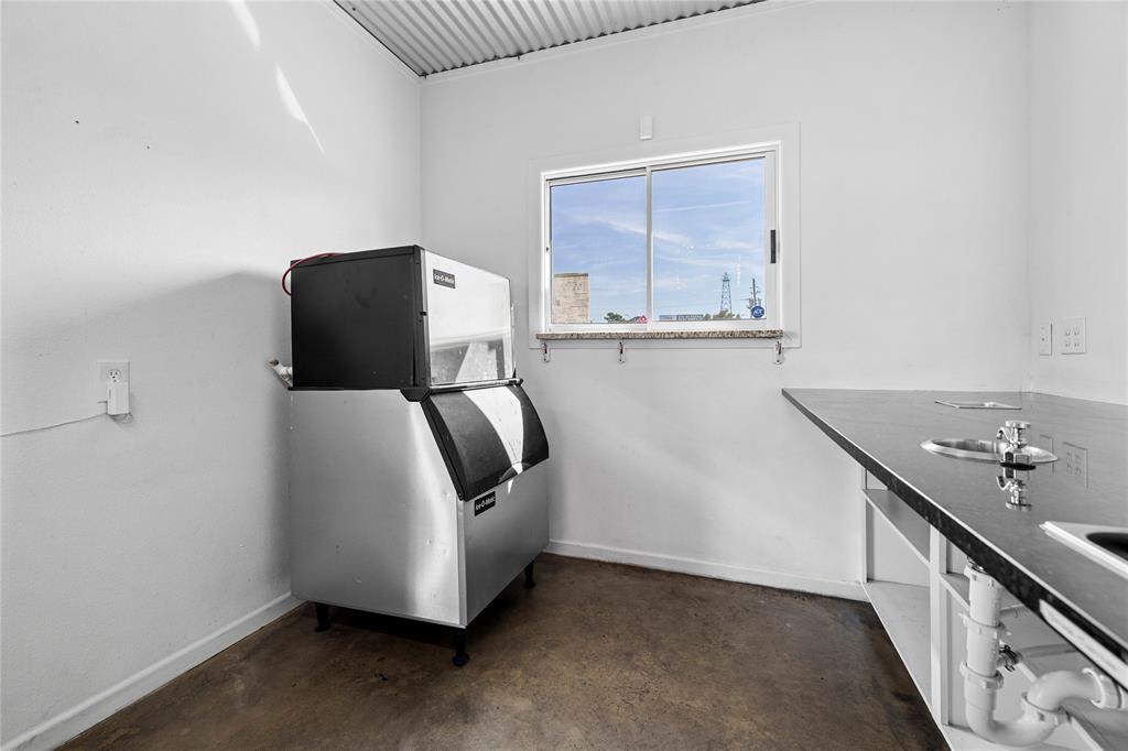 207 N Henderso Boulevard