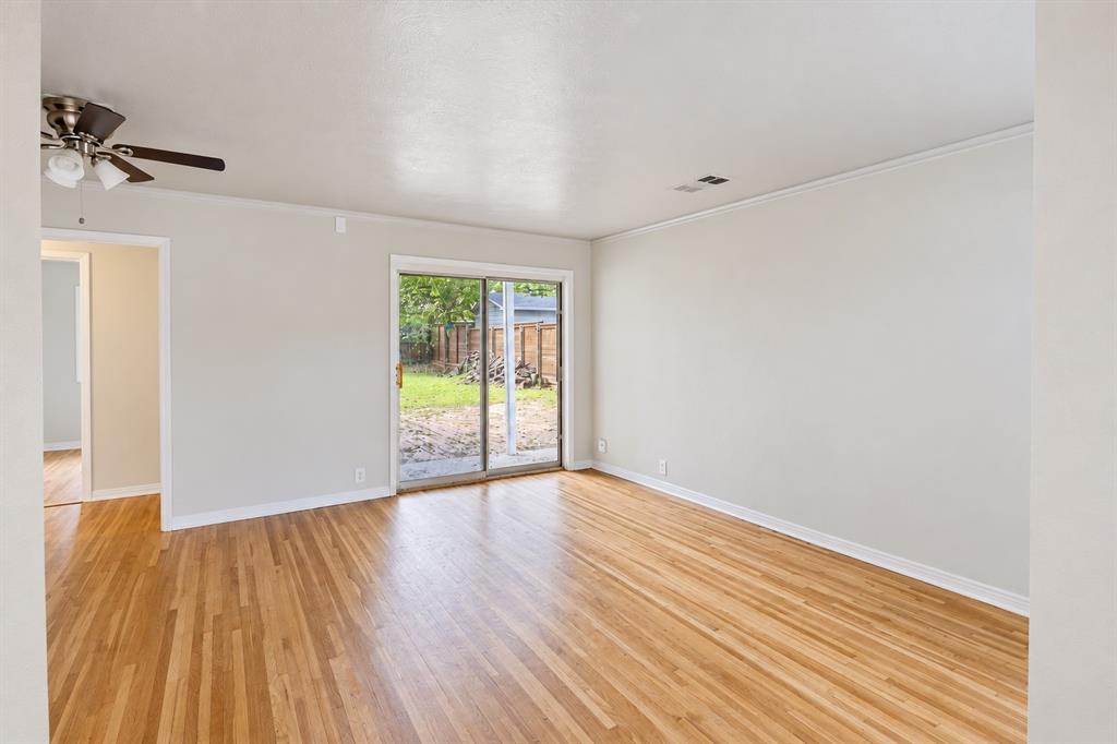2116 Marilyn Lane