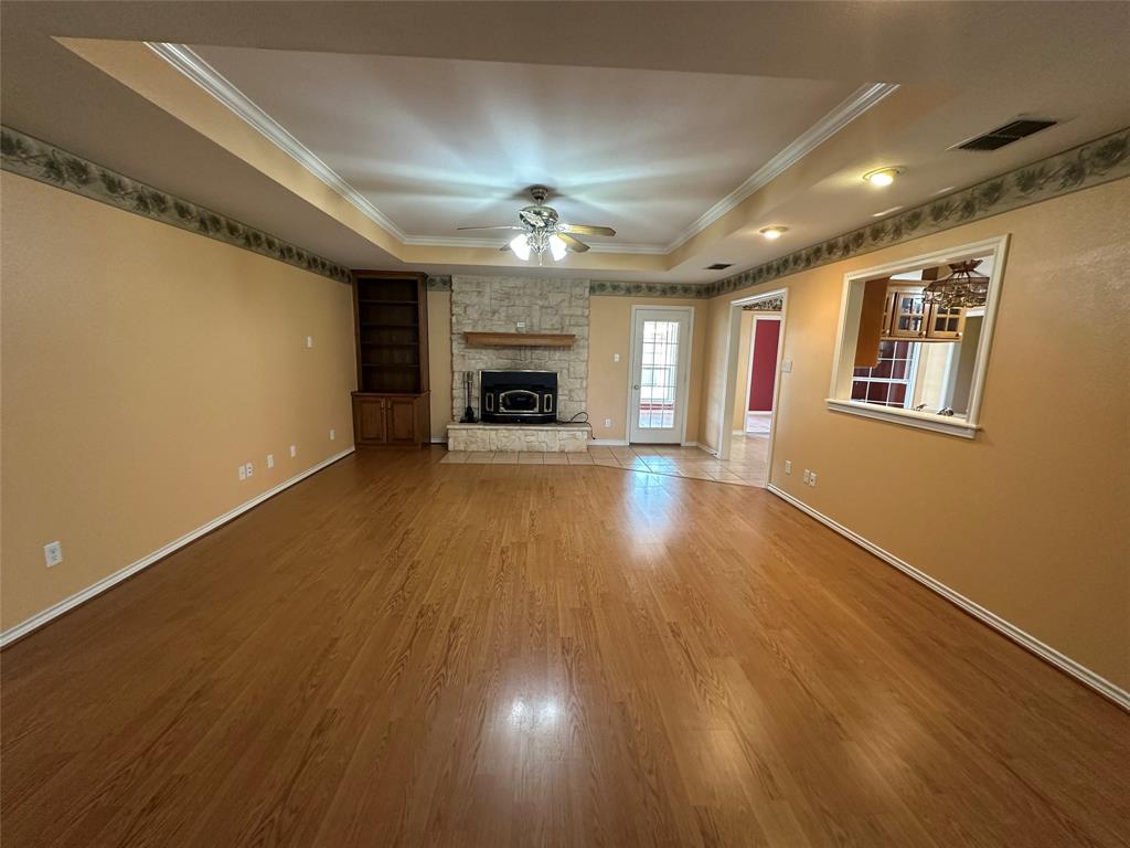 J E White Surv Abs #610 - Residential