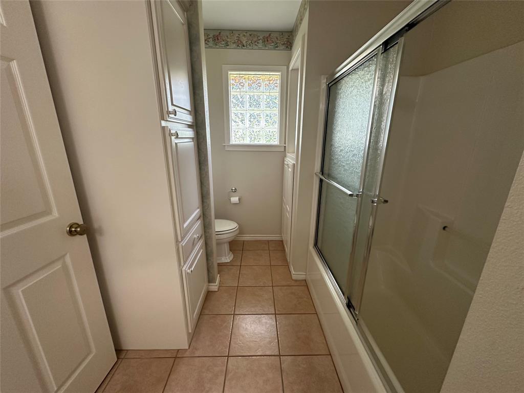 J E White Surv Abs #610 - Residential