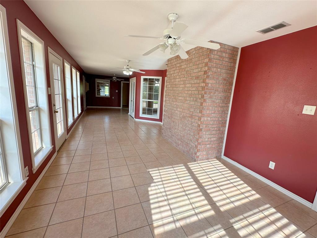 J E White Surv Abs #610 - Residential