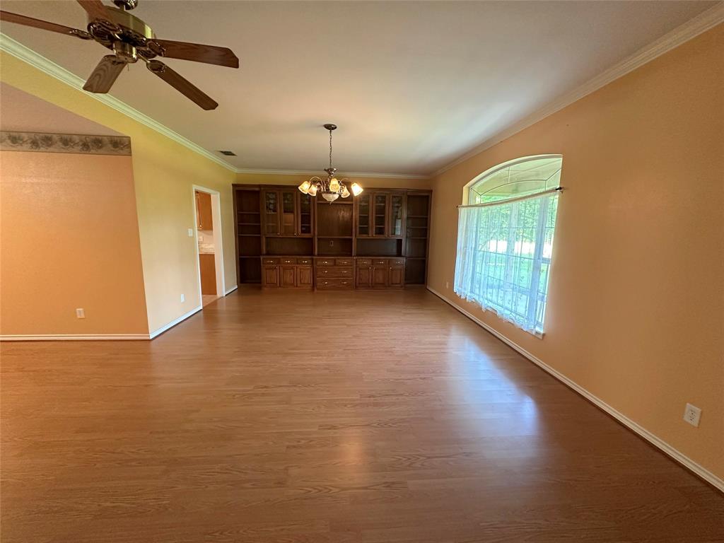 J E White Surv Abs #610 - Residential