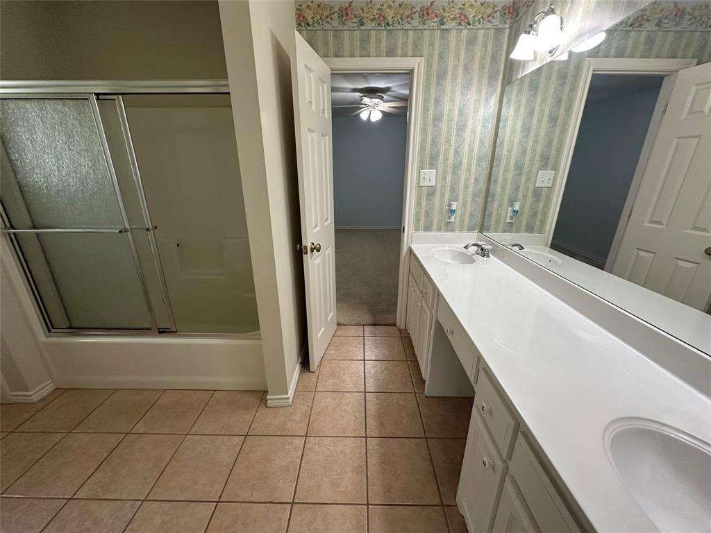 J E White Surv Abs #610 - Residential