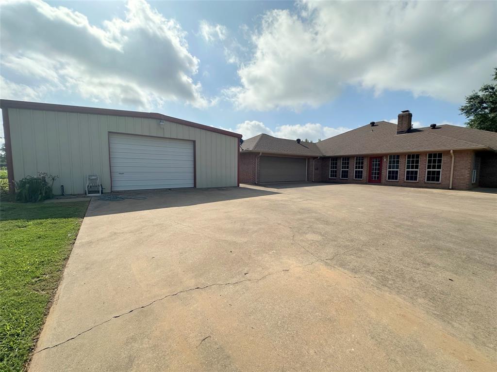 J E White Surv Abs #610 - Residential