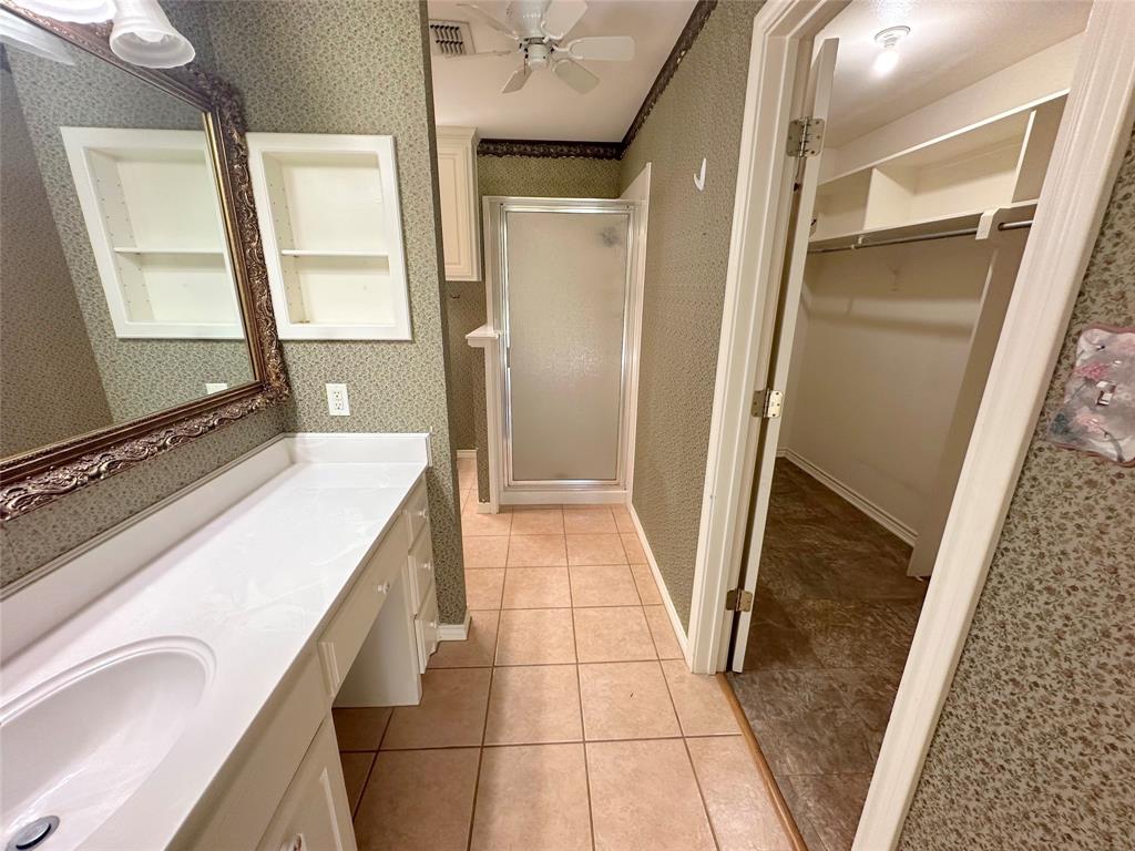 J E White Surv Abs #610 - Residential