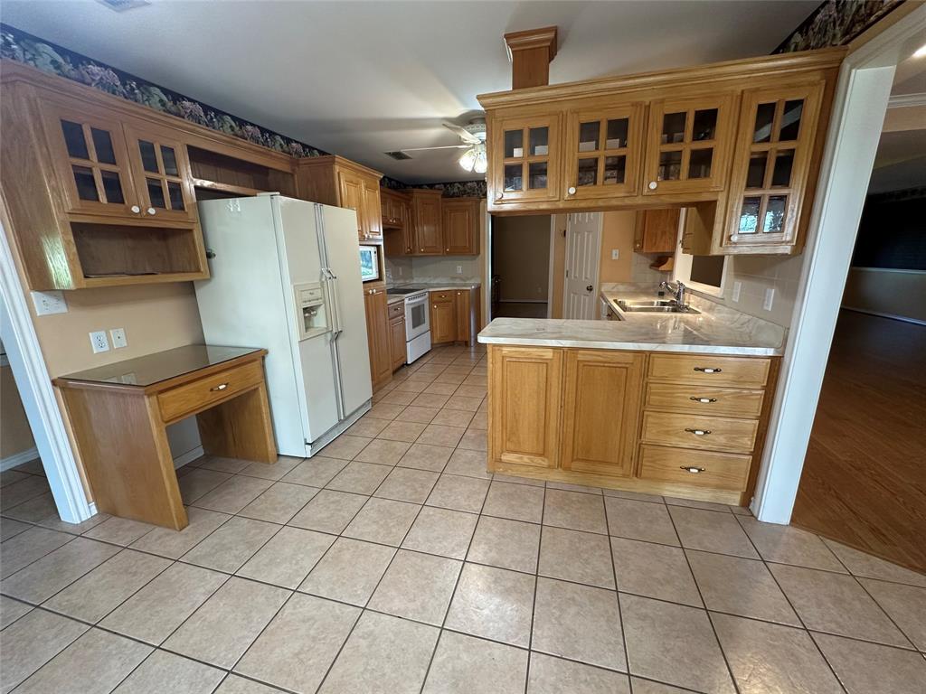 J E White Surv Abs #610 - Residential