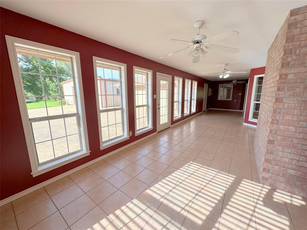 J E White Surv Abs #610 - Residential