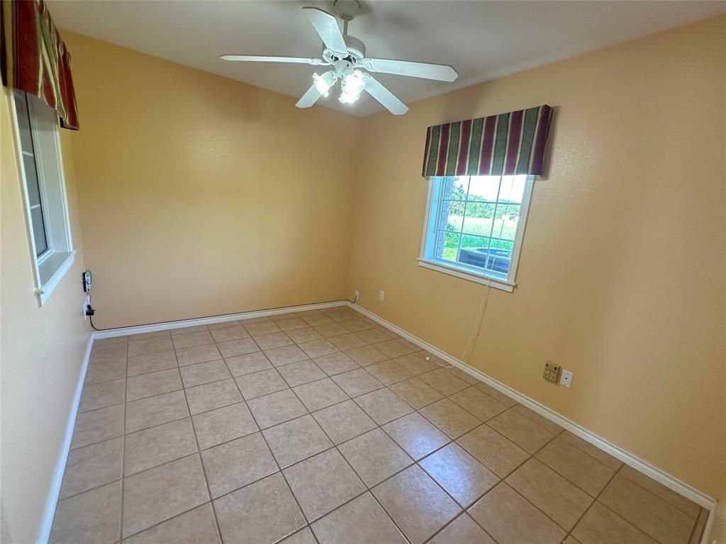 J E White Surv Abs #610 - Residential