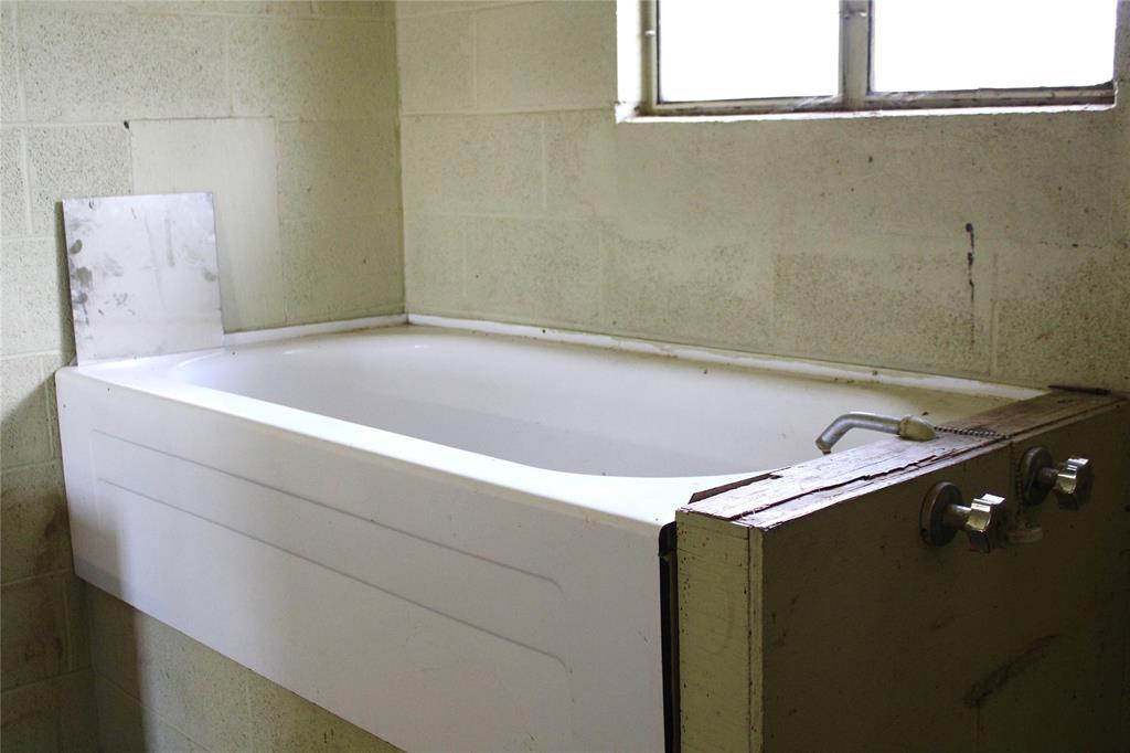 Par Co West Loop - Commercial Sale