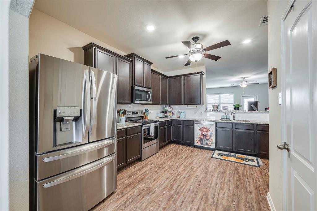 Crowley, Texas 76036, United States, 3 Bedrooms Bedrooms, ,2 BathroomsBathrooms,Residential,Active,247393