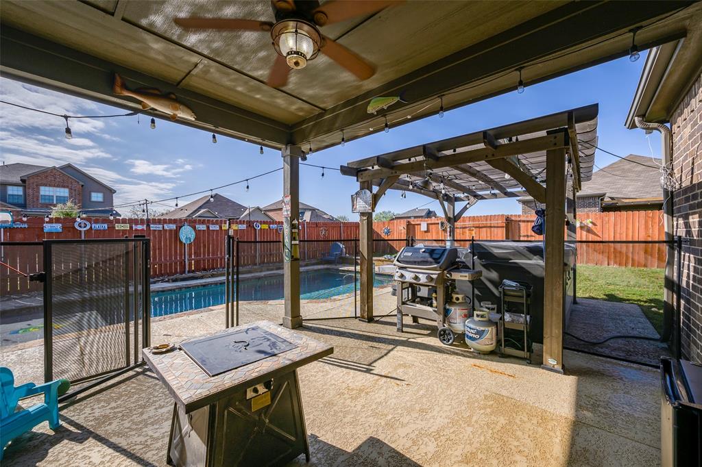 Crowley, Texas 76036, United States, 3 Bedrooms Bedrooms, ,2 BathroomsBathrooms,Residential,Active,247393